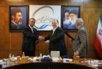 تأکید شریعتمداری بر تقویت بازرگانی پتروشیمی‌های زیرمجموعه هلدینگ خلیج فارس