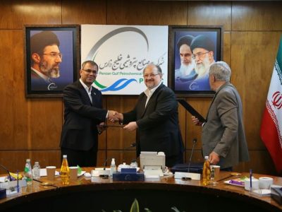 تأکید شریعتمداری بر تقویت بازرگانی پتروشیمی‌های زیرمجموعه هلدینگ خلیج فارس