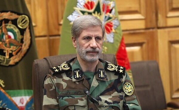 امیر حاتمی: اگر حقوق ما رعایت نشود محدودیت در تنگه هرمز ادامه می‌یابد