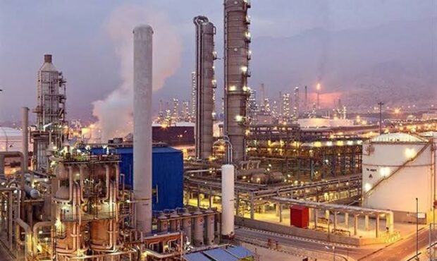 ثبت رکوردی تاریخی در بورس؛ افزایش سرمایه ۹۰۰ درصدی پتروشیمی زاگرس کلید خورد ثبت رکوردی تاریخی در بورس؛ افزایش سرمایه ۹۰۰ درصدی پتروشیمی زاگرس کلید خورد